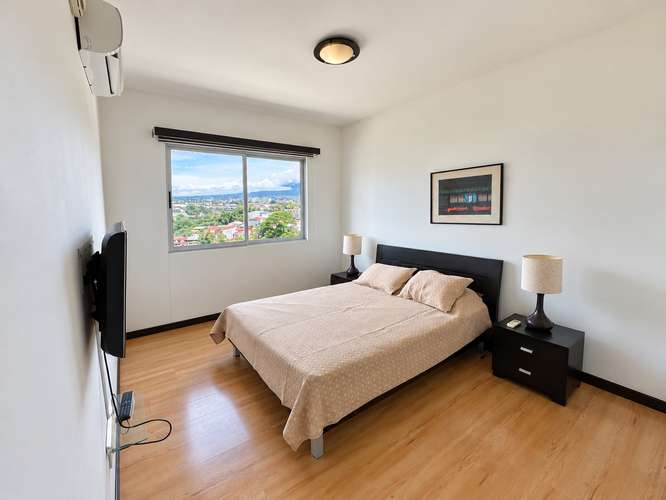 Apartamento esquinero en Condado del Parque-Excelente vistas-VHA
