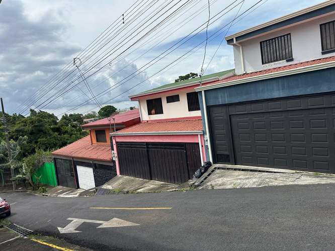 CASA EN RESIDENCIAL MOZOTAL, IPIS
