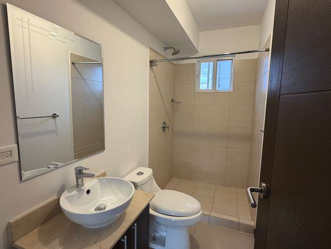 Alquiler de apartamento en Granadilla con dos parqueos - Imagen 6