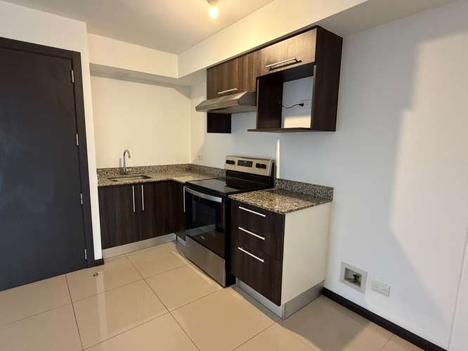 Alquiler de apartamento en Granadilla con dos parqueos - Imagen 3