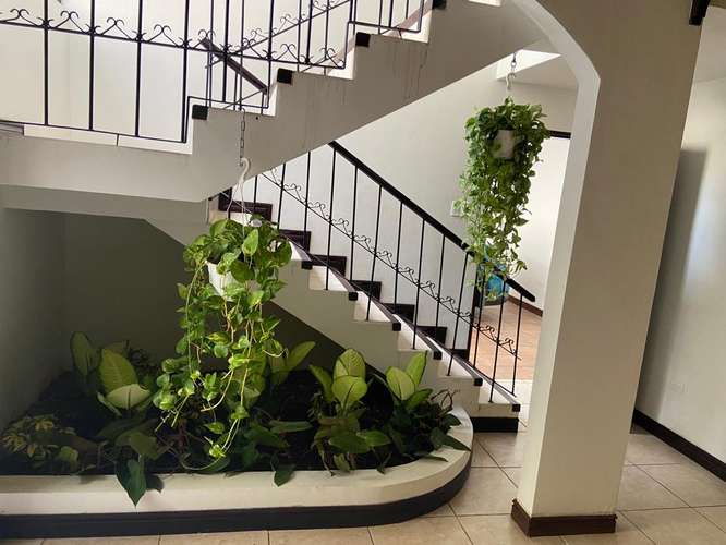 Vendo condominio para Inversión de oportunidad - Imagen 2