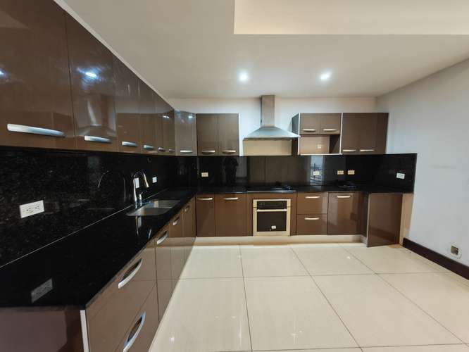 EN ALQUILER APARTAMENTO DE 1 HABITACION EN TORRES DEL LAGO, LA SABANA