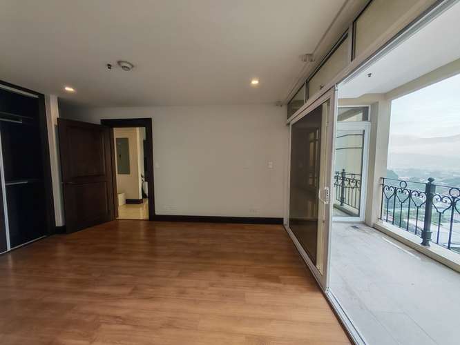 EN ALQUILER APARTAMENTO DE 1 HABITACION EN TORRES DEL LAGO, LA SABANA