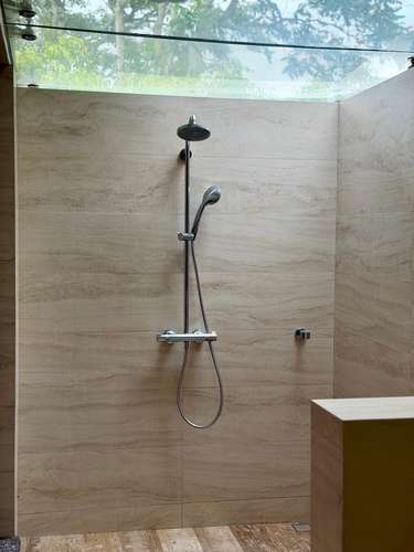 Preciosa casa de un piso con jardín - Imagen 13