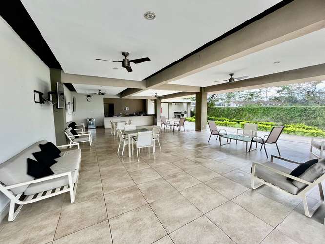 GUACHIPELIN NORTE! MODERNA CASA DE 3 HAB/2.5BAÑOS/2PARQUEOS/JARDIN/LINEA BLANCA - Imagen 19