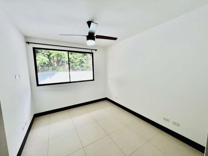 GUACHIPELIN NORTE! MODERNA CASA DE 3 HAB/2.5BAÑOS/2PARQUEOS/JARDIN/LINEA BLANCA - Imagen 14