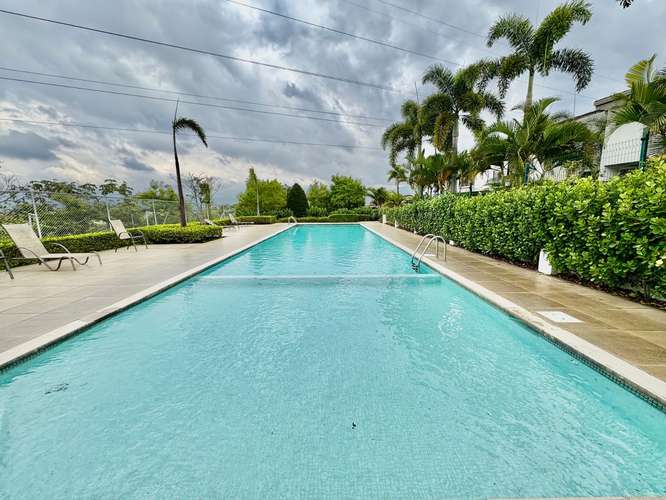 GUACHIPELIN NORTE! MODERNA CASA DE 3 HAB/2.5BAÑOS/2PARQUEOS/JARDIN/LINEA BLANCA - Imagen 17