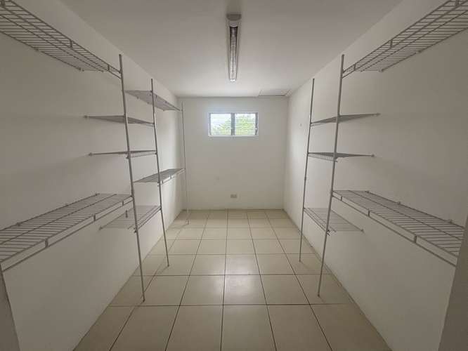 *Venta Casa para INVERSIÓN en Residencial Monserrat, Tres Ríos. - Imagen 9