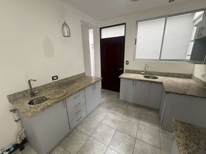 *Venta Casa para INVERSIÓN en Residencial Monserrat, Tres Ríos. - Imagen 7