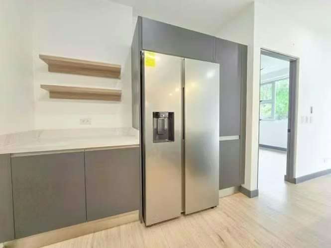 Para estrenar! Lujoso apartamento con jardín y línea blanca en Santa Ana - Imagen 15