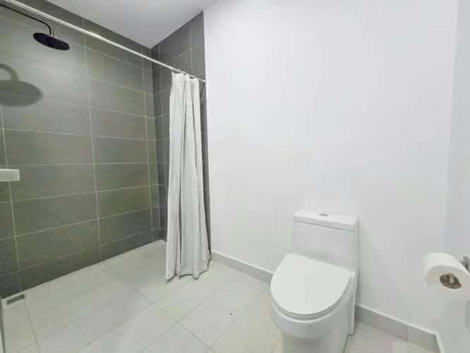 Para estrenar! Lujoso apartamento con jardín y línea blanca en Santa Ana - Imagen 8