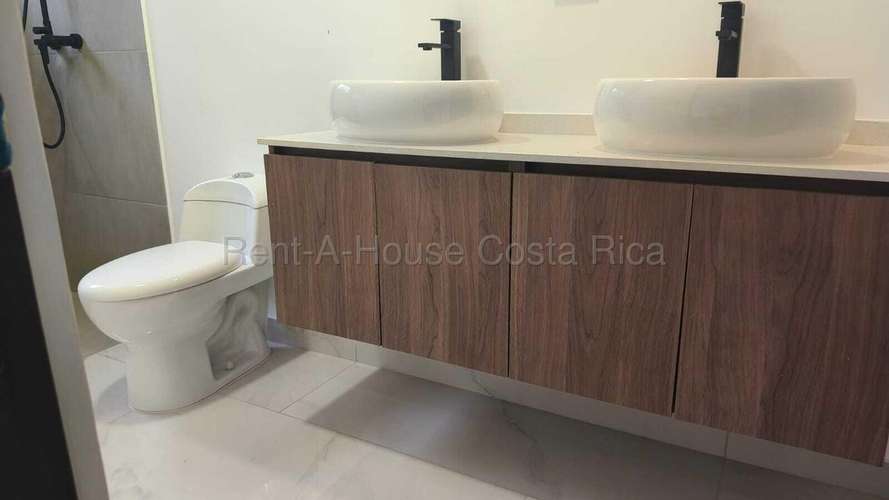 Venta Casa Independiente a Estrenar en 2026 – 3 Habitaciones Heredia - Imagen 12