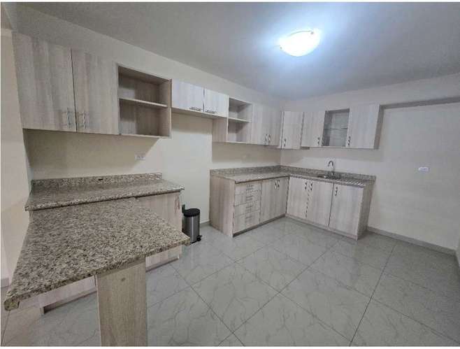 *Venta de casa de dos plantas en el corazón de Tibás, San José. - Imagen 6