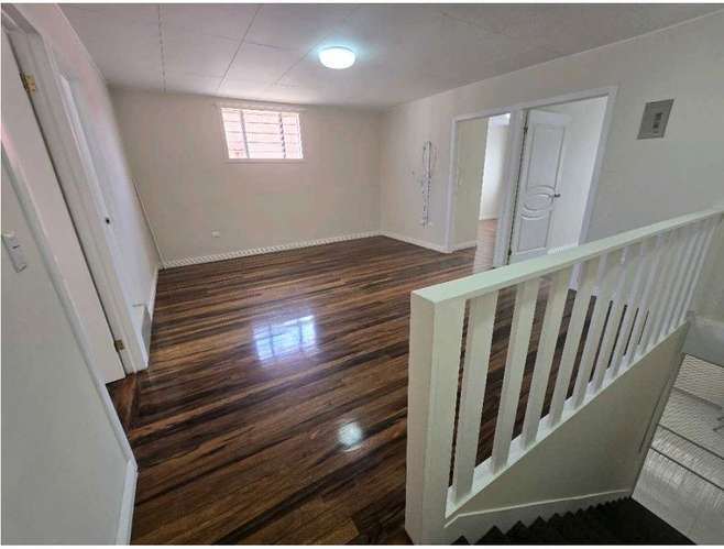 *Venta de casa de dos plantas en el corazón de Tibás, San José. - Imagen 10
