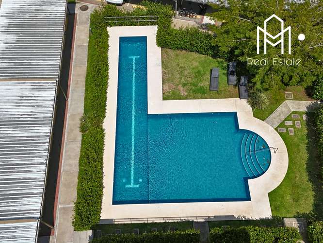 Apartamento amueblado de 2 habitaciones en condominio Rioro, Santa Ana, con balcón y piscina - Imagen 19