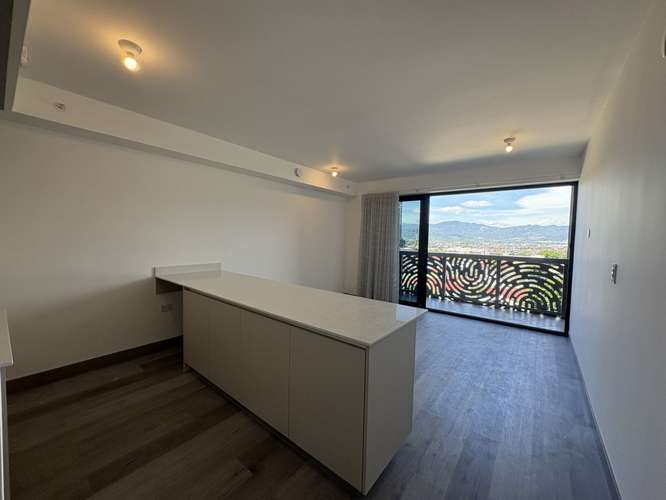 *Venta y Alquiler de Apartamento en Torre de Barrio Escalante. - Imagen 3