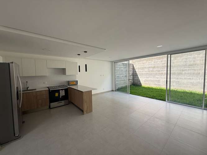 ALQUILER DE CASA EN DISTRITO 5 PARA ESTRENAR - Imagen 2