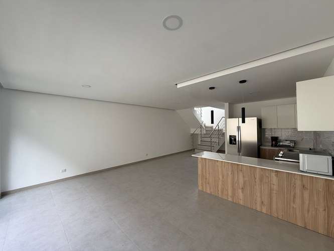 ALQUILER DE CASA EN DISTRITO 5 PARA ESTRENAR - Imagen 4