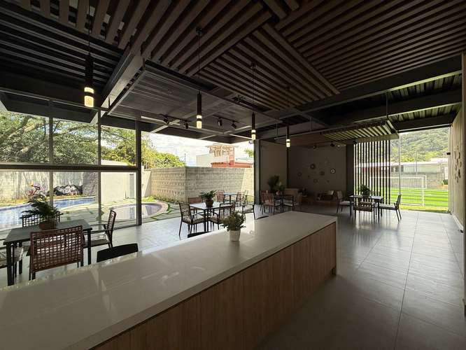 ALQUILER DE CASA EN DISTRITO 5 PARA ESTRENAR - Imagen 14