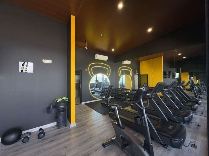 *Alquiler y Venta de Apartamento en Torre de Barrio Escalante.