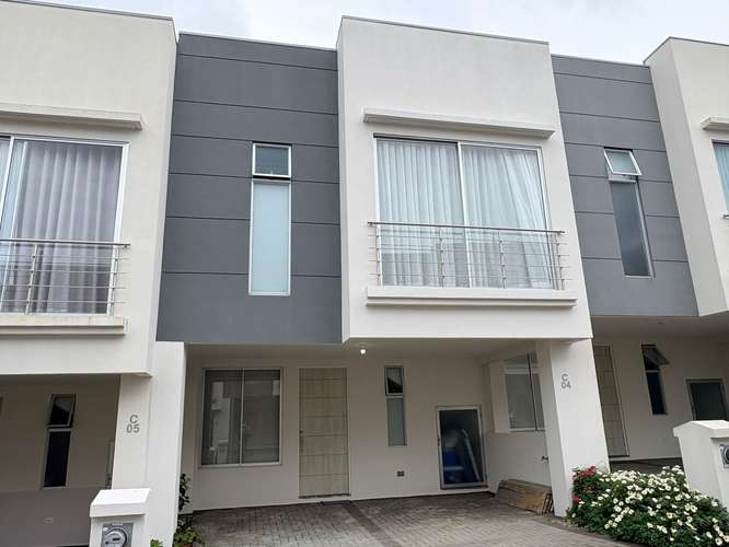 *Venta de Casa en Condominio en Santo Domingo de Heredia - Imagen 2