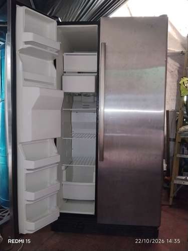 Refrigeradora Whirlpool Side-by-Side Acero Inoxidable Precio: 224000 (Escucho ofertas razonables) - Imagen 2