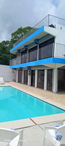 Espectacular residencia multinivel con piscina y vista panorámica al mar en Caldera, Puntarenas