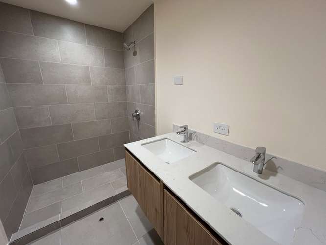 ¡LUJOSO APARTAMENTO NUEVO EN ALQUILER EN ROHRMOSER! 3 HAB 3.5 BAÑOS - Imagen 8