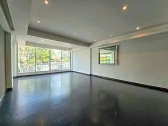 Apartamento en 1er nivel con terraza grande en Bello Horizonte Escazú