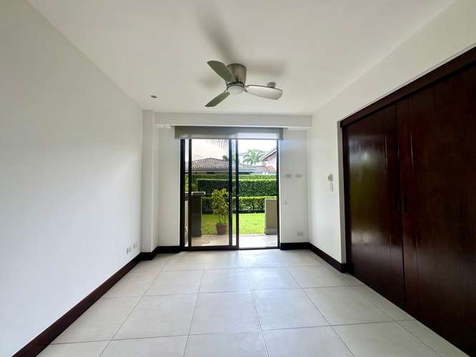 Apartamento en venta en Condominio Montesol, Santa Ana | Propiedad con inquilino - Imagen 8