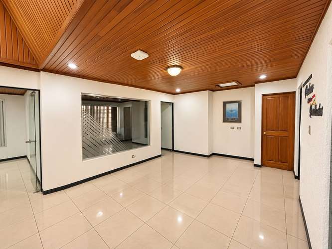 Se vende casa amplia Rohrmoser - Imagen 10