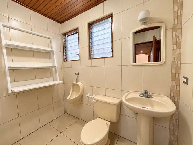 Se vende casa amplia Rohrmoser - Imagen 9