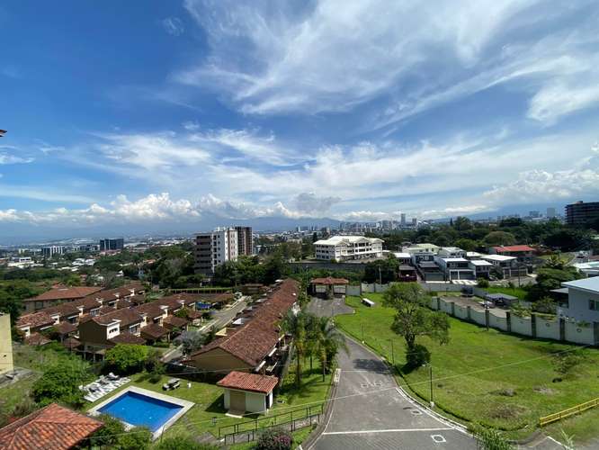 ALQUILER DE APARTAMENTO EN ESCAZÚ