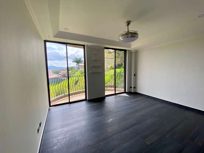 ALQUILER DE APARTAMENTO EN ESCAZÚ
