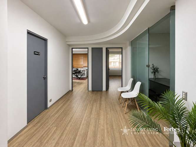21574 - Venta de Edificio con excelente ubicación en Barrio Dent - Imagen 2
