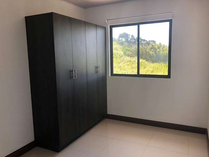 SE ALQUILA APARTAMENTO EN LA TRINIDAD DE MORAVIA - Imagen 8