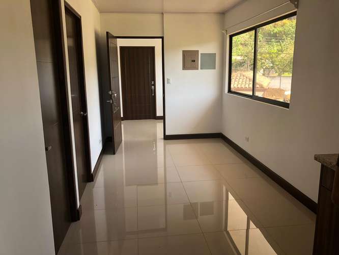 SE ALQUILA APARTAMENTO EN LA TRINIDAD DE MORAVIA - Imagen 3