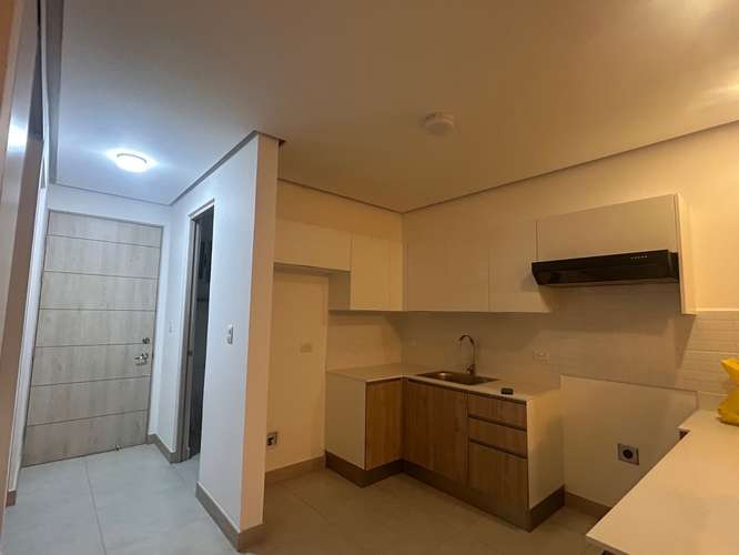 Apartamento nuevo, 2 cuartos, 2 baños, 2 espacios parqueo. Incluye cuota condominal y línea blanca. - Imagen 7