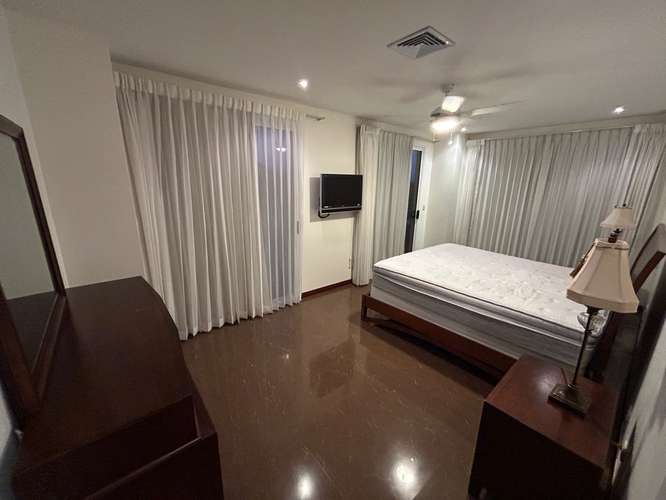 EXPECTACULAR CONDOMINIO ESCAZÚ 210m2 2 hab 2 B $2300