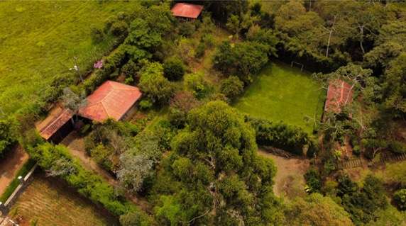 Se vende preciosa quinta de descanso con una increíble vista hacia el Valle de Ujarrás ubicada en Paraíso de Cartago