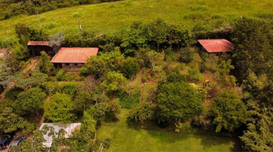 Se vende preciosa quinta de descanso con una increíble vista hacia el Valle de Ujarrás ubicada en Paraíso de Cartago