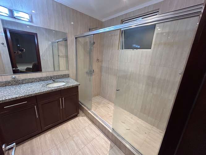 CONDOMINIO EXCLUSIVO ESCAZÚ 120m2 2 hab $1700