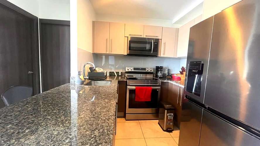 SE ALQUILA APARTAMENTO AMUEBLADO | TORRE PASEO COLÓN - Imagen 5