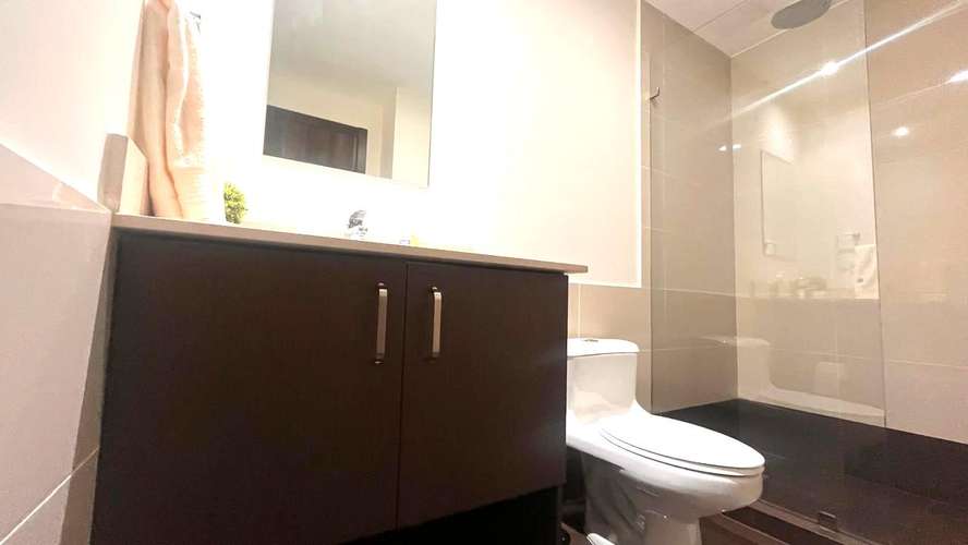 SE ALQUILA APARTAMENTO AMUEBLADO | TORRE PASEO COLÓN - Imagen 10