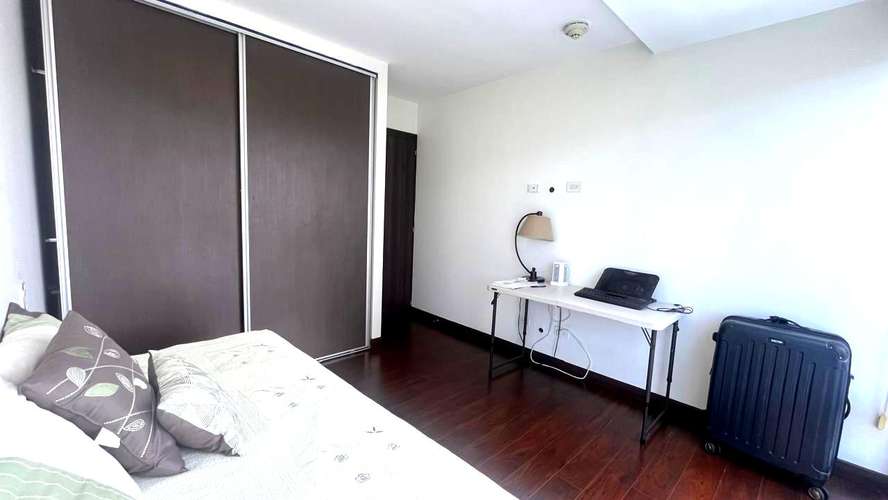 SE ALQUILA APARTAMENTO AMUEBLADO | TORRE PASEO COLÓN - Imagen 9