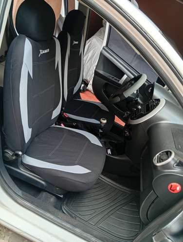 CARRO DE ADULTO MAYOR.73 MIL KMS.DEKRA MAYO 2027..REGALO TRASPASO.