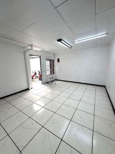 Se alquila local comercial en Tres Ríos  - Imagen 6