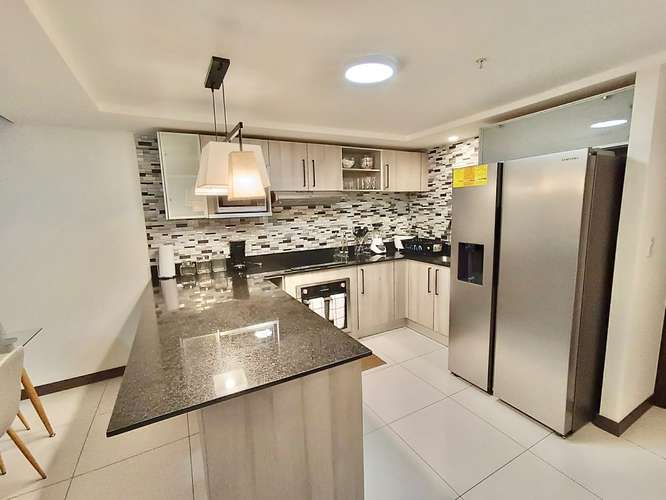 Apartamento amueblado dos dormitorios en torre en Heredia - Imagen 7