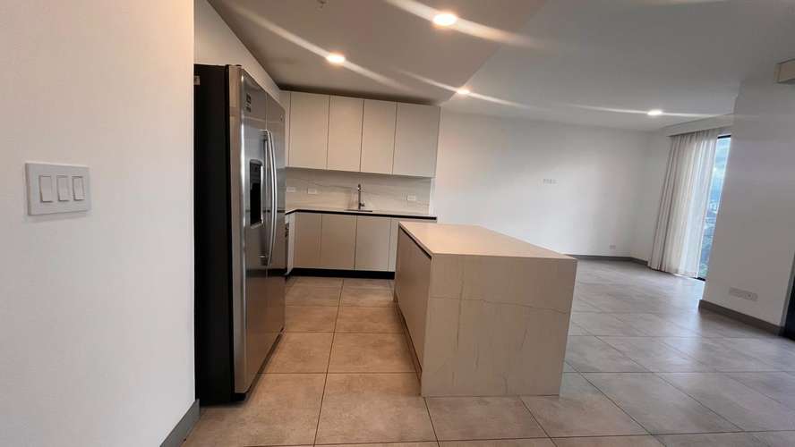 SE ALQUILA APARTAMENTO CON LINEA BLANCA EN NÚCLEO SABANA
