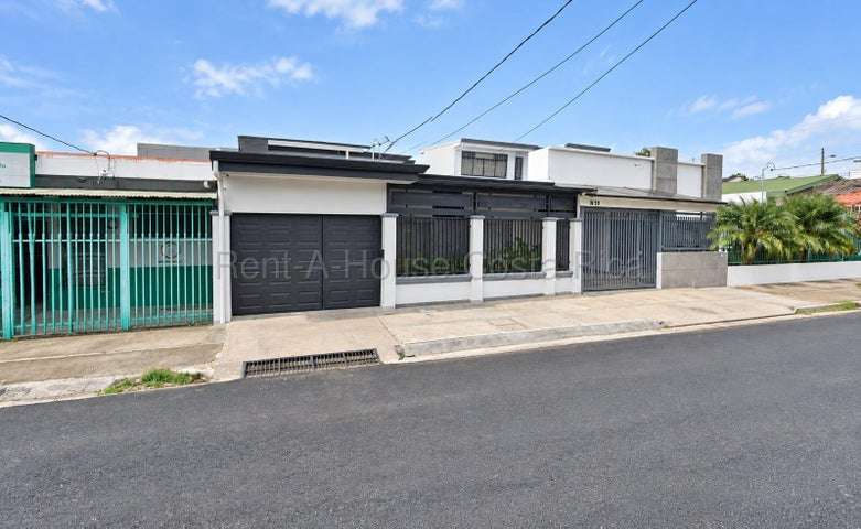 Venta de casa remodelada en Santa Catalina Pavas San José - Imagen 17
